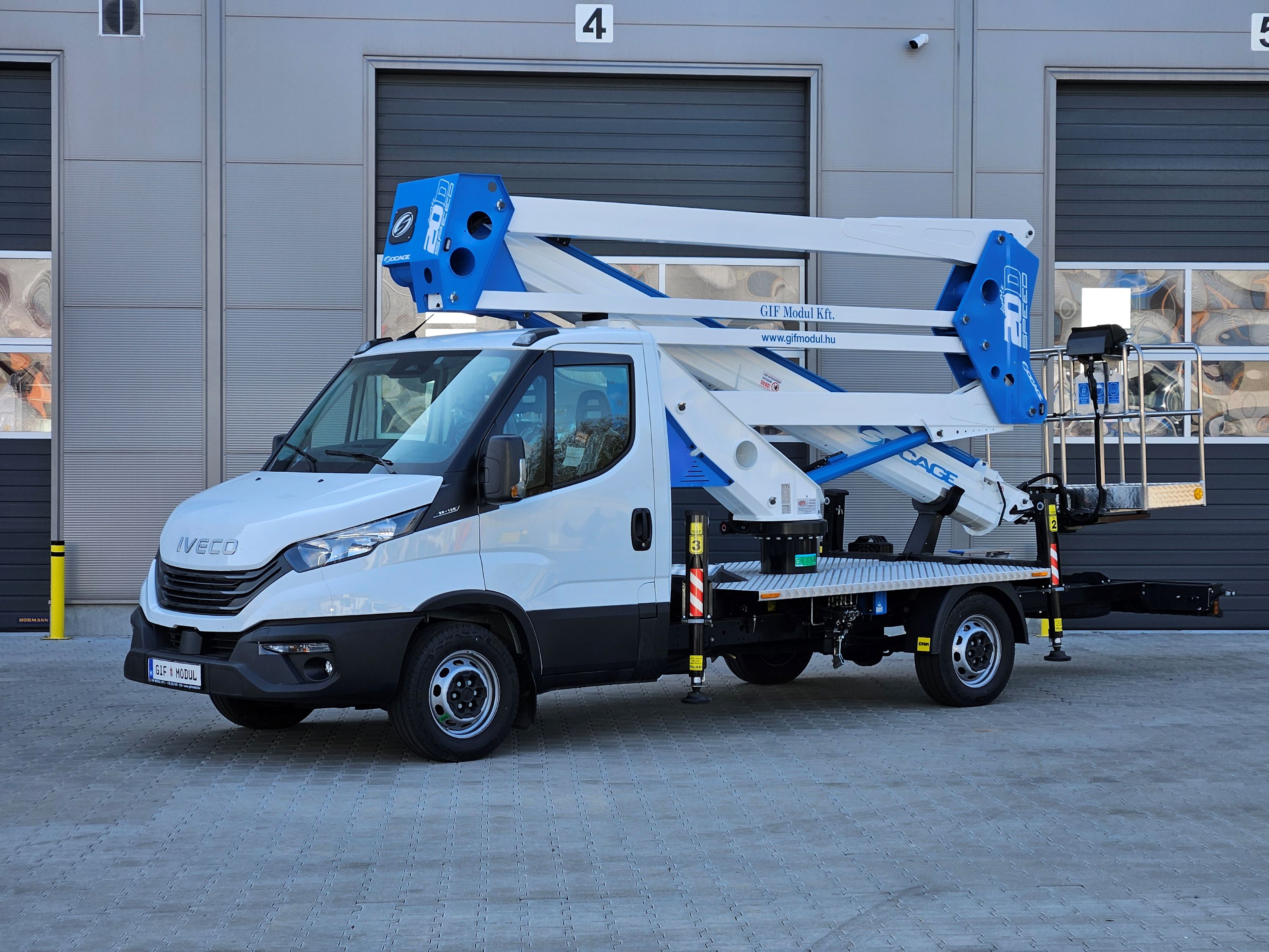 Socage 20D kosaras autó + Iveco Daily 35S14